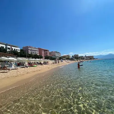 Ajaccio centre bord de mer T3