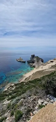 an island in the middle of the ocean at Casa di Leccia, Superbe Villa à proximité immédiate des plages, piscine privée in Lecci