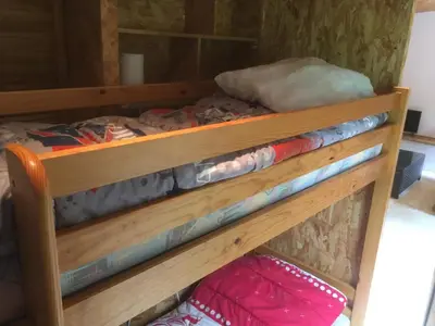 two sets of bunk beds in a cabin at La Rose Bleue (1) in Olmeto