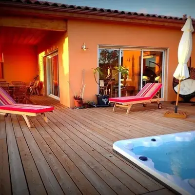 NEW Villa with JACUZZI
