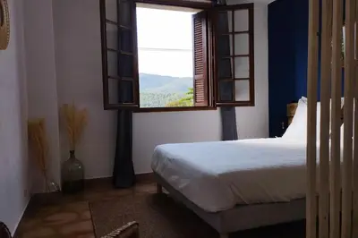 Gallery image of Rez de maison/jacuzzi privé/patio fleuri in Olivese