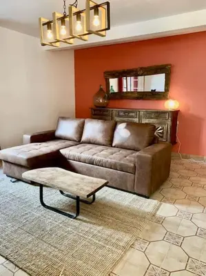 Gallery image of Rez de maison/jacuzzi privé/patio fleuri in Olivese