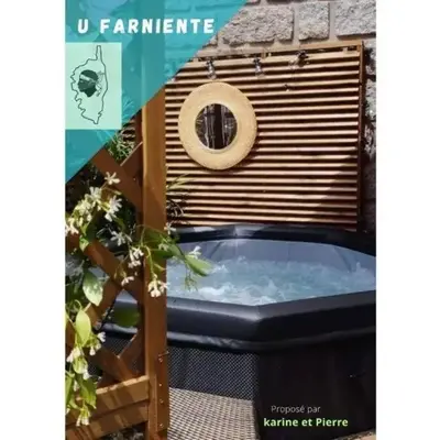 Rez de maison/jacuzzi privé/patio fleuri