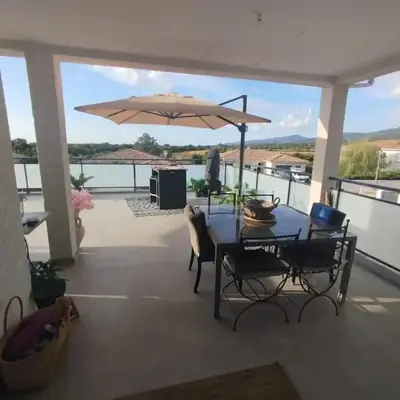 VILLA entre mer
