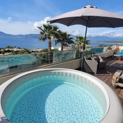 Appartement terrasse et vue mer