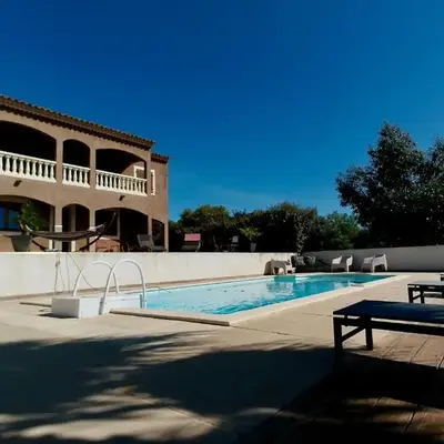 Bas de villa vue mer & piscine