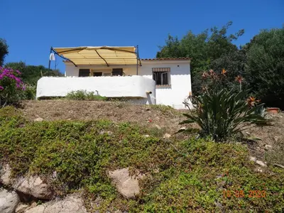 a house on top of a hill at Villa indépendante 2/5 personnes - Palombaggia Vue mer magnifique Porto Vecchio in Porto-Vecchio