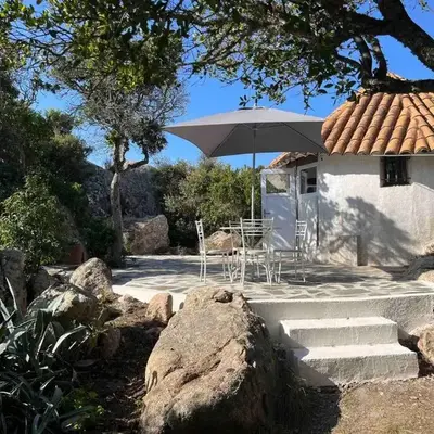 Maison de vacances dans village AUTHENTIQUE Corse