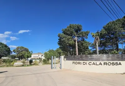 a sign for the north cala roussegautics at Très bel appartement T3 dans résidence hotellière 