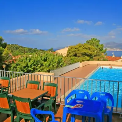 Appartement charmant avec piscine à Porticcio - 32 m²