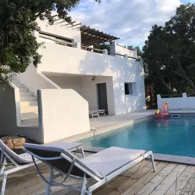 Villa Taru Pinarello