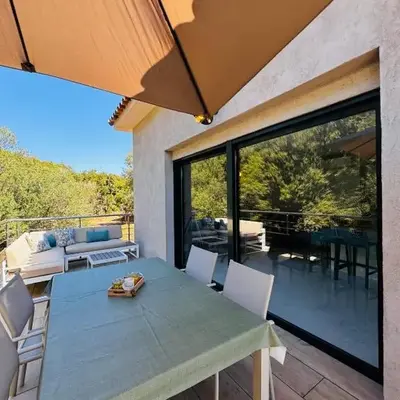 Appartement paisible au cœur des oliviers