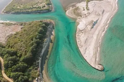 an aerial view of the ocean and a beach at T2 Mare - Casa Mattea in Aléria