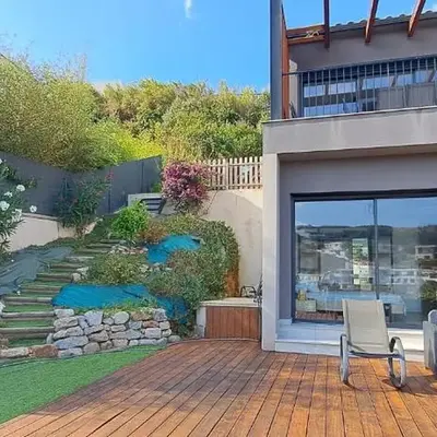 Duplex neuf T3 terrasse et jardin proche plages