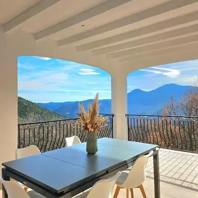 Spacieux haut de villa 3 chambres Venaco