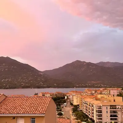 Superbe vue Mer et Montagne - T3 - 5mn des plages