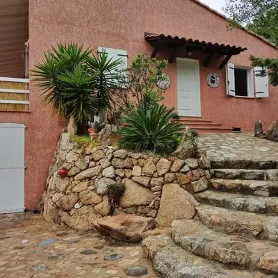 Villa individuelle avec jardin