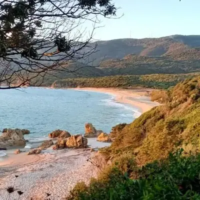 Alba rossa