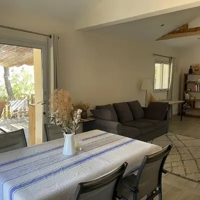 Jolie maison familiale au cœur des vignes