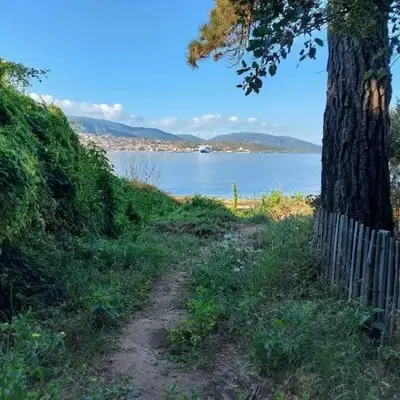 Maison chaleureuse accès privé à la plage