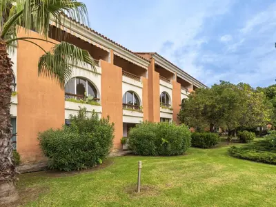 a large building with a yard in front of it at Apartment Casa Antonio by Interhome in Linguizzetta
