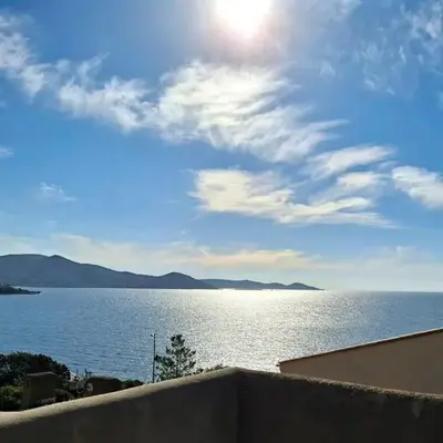 Appartement vue mer à 1min de la plage