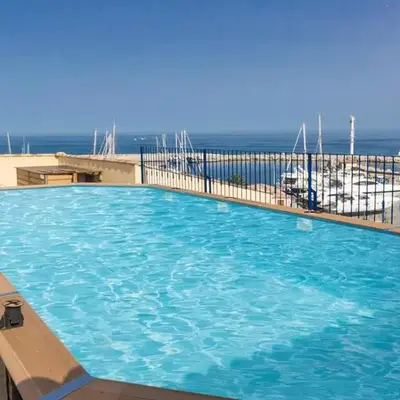 Appartement T2 vue mer sur le port de Solenzara