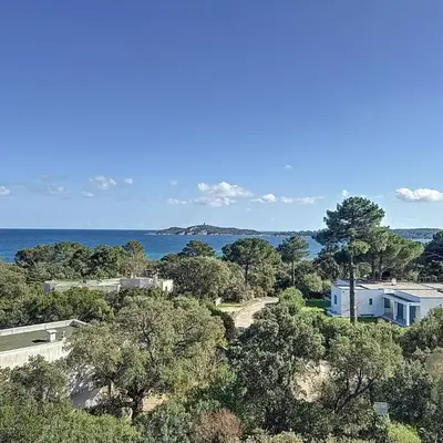 Villa Mimosa 150 m from Pinarello Beach