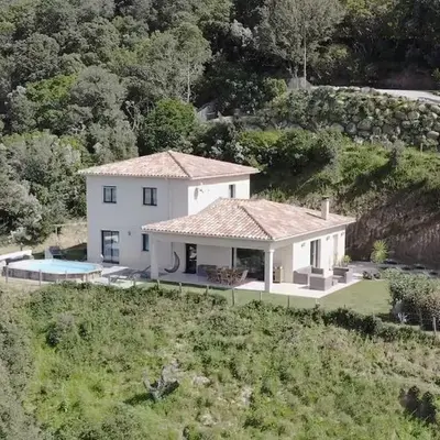 Villa pour 8 avec piscine