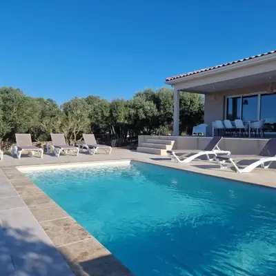 Villa neuve piscine privée chauffée Bonifacio
