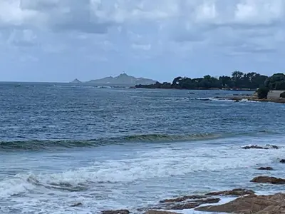 a large body of water with some waves at Coin de paradis aux Sanguinaires in Ajaccio