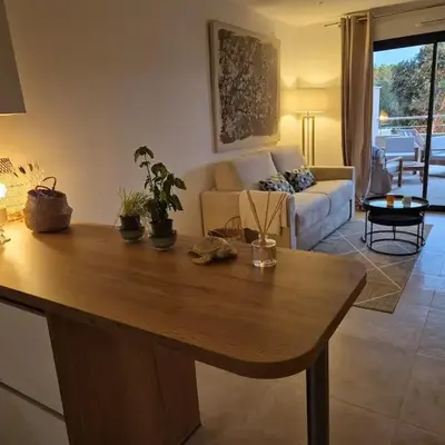 Appartement Neuf Grande Terrasse AGOSTA PLAGE