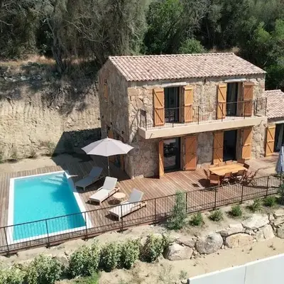 Bergerie avec piscine chauffée Sotta