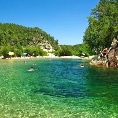 Villa de charme au bord des piscines naturelles