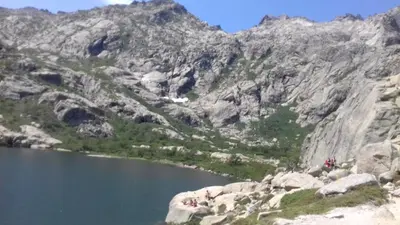 a mountain view of a lake in the mountains at Studio a petit prix in Castellare-di-Mercurio