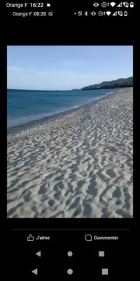 a screen shot of a beach with a picture of the ocean at Bas de villa à 100 M de la plage in Solaro