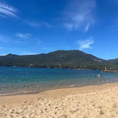 Bel appartement pied dans l'eau PROPRIANO