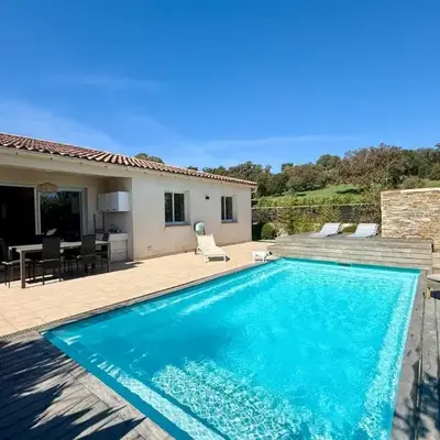 Comfortable Villa with Pool Near Cala Rossa & Pinarello Beaches
