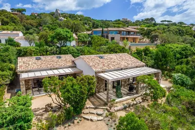 an aerial view of a house with trees at Maison Lucciana - Santa Giulia in Porto-Vecchio