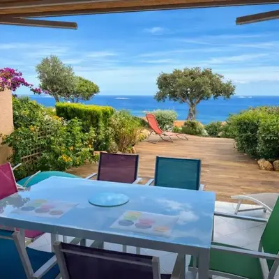 Mini Villa Kallisté - vue mer exceptionnelle sur la baie de Palombaggia