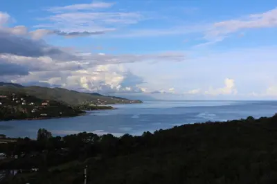 a view of a large body of water at Appartement 