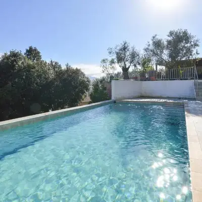 Awesome Home In Vero With Private Swimming Pool