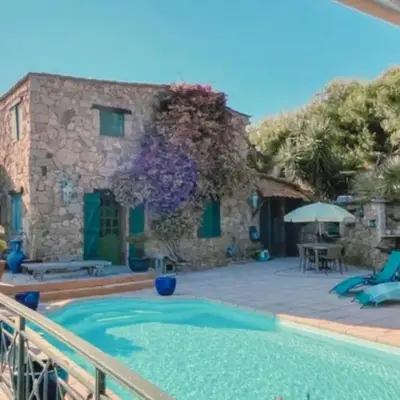 Private pool villa Beach 50 m away 10 guests