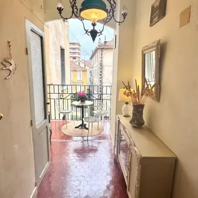 Elegant 2-bedroom terrace in the heart of the city