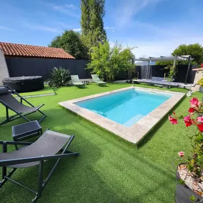 Haut de villa avec piscine et jacuzzi proche d'Ajaccio