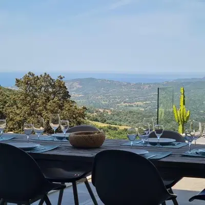 Mini villa climatisée vue mer wifi avec piscine chauffée de avriloctobre