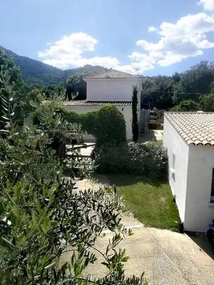 a view of a yard with a building at Maison San Giovanni in Corte