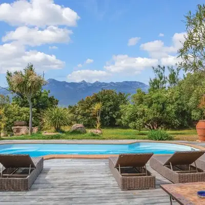 Gorgeous Home In Figari