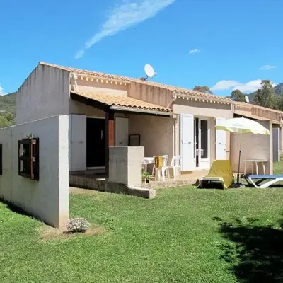 Holiday Home La Pinède- bungalow 4 pers- by Interhome