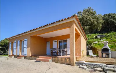 a small house with a patio and a fireplace at Nice Home In Casalabriva With Wifi in Casalabriva